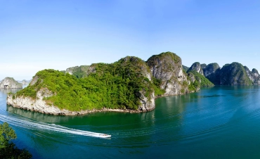 Northern & Southern Vietnam Tour: Highlights & Culture