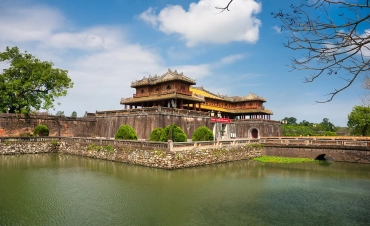 Central Vietnam Highlights Tour: Hue, Hoi An & Danang Central Vietnam Highlights Tour: Hue, Hoi An & Danang